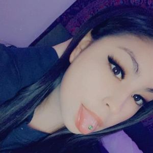 Meet your Posher, Leanne